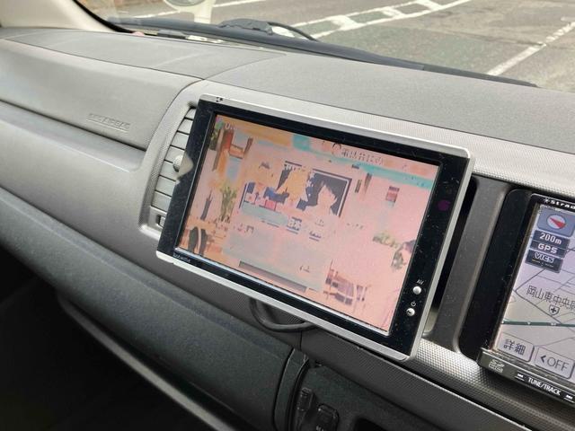 ハイエースワゴン ＧＬ　４ＷＤ　ＥＴＣ　バックカメラ　ナビ　ＴＶ　電動スライドドア　キーレスエントリー　電動格納ミラー　後席モニター　ＡＴ　アルミホイール　盗難防止システム　ＡＢＳ　エアコン　パワーステアリング（18枚目）