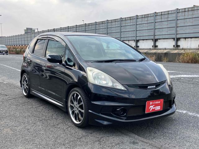 フィット RS ETC ナビ TV アルミホイール キーレスエントリー 電動格納ミラー CVT 盗難防止システム 衝突安全ボディ ABS CD DVD再生 エアコン パワーステアリング パワーウィンドウ(49枚目)