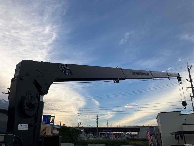 エルフトラック 4段クレーン付 セーフティーローダー・ タダノ4段ラジコン付 最大積載量28500kg・積載車 荷台長さ5170mm 荷台ラジコン付き 6速MT ETC キーレスエントリー 電動格納ミラー(46枚目)