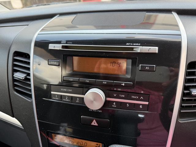 ワゴンＲスティングレー リミテッド　ＣＤ　スマートキー　ＨＩＤヘッドライト　電動格納ミラー　ＡＷ１４インチ　ＡＢＳ　エアコン　パワーウィンドウ　パワーステアリング　運転席・助手席エアバック　盗難防止システム　衝突安全ボディ（4枚目）