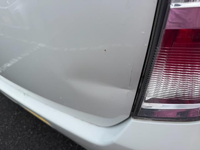ワゴンＲスティングレー リミテッド　ＣＤ　スマートキー　ＨＩＤヘッドライト　電動格納ミラー　ＡＷ１４インチ　ＡＢＳ　エアコン　パワーウィンドウ　パワーステアリング　運転席・助手席エアバック　盗難防止システム　衝突安全ボディ（14枚目）