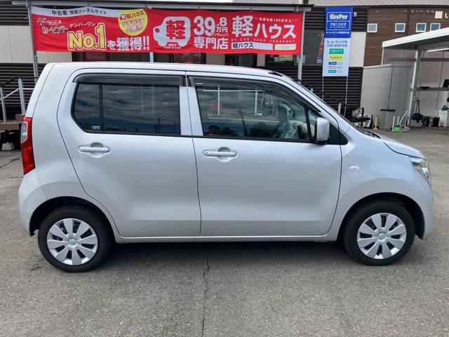 ワゴンＲ ＦＸ　マニュアル車　キーレス　アイドリングストップ　ＣＤ再生　オートエアコン　運転席シートヒーター　電動格納ミラー　Ｗエアバック　ＡＢＳ　パワーステアリング　パワーウィンドウ（8枚目）