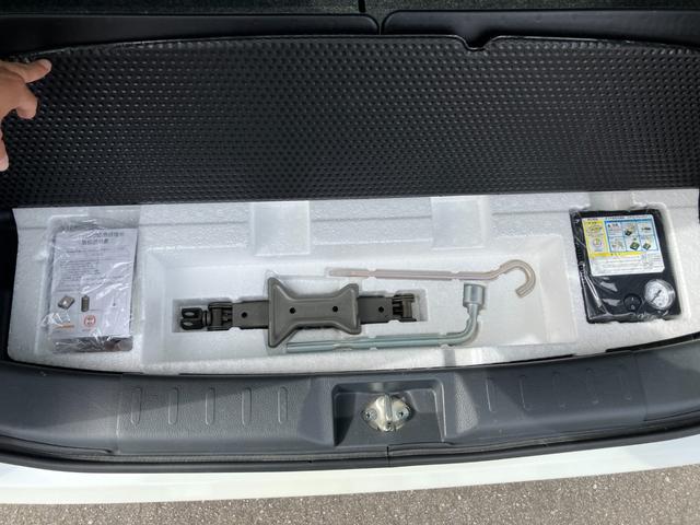 ワゴンＲ ＦＸ　衝突被害軽減ブレーキ　運転席シートヒーター　キーレス　電動格納ミラー　オートエアコン　アイドリングストップ　横滑り防止装置　純正ＣＤデッキ　パワーステアリング　パワーウィンドウ　Ｗエアバック（17枚目）