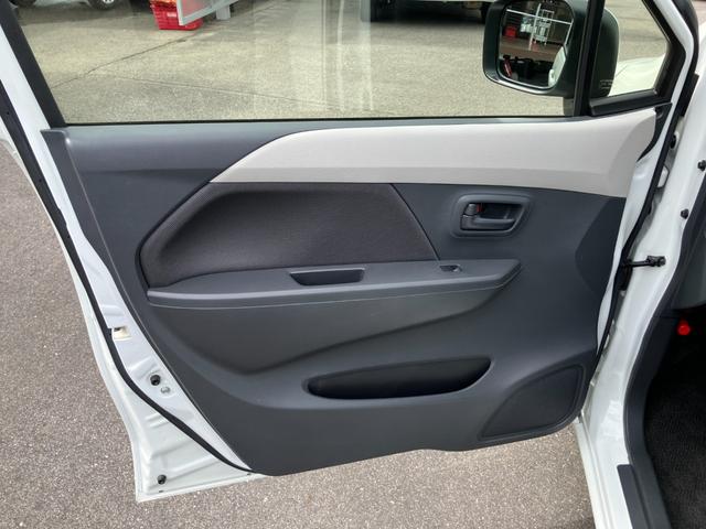 ワゴンＲ ＦＸ　衝突被害軽減ブレーキ　運転席シートヒーター　キーレス　電動格納ミラー　オートエアコン　アイドリングストップ　横滑り防止装置　純正ＣＤデッキ　パワーステアリング　パワーウィンドウ　Ｗエアバック（22枚目）