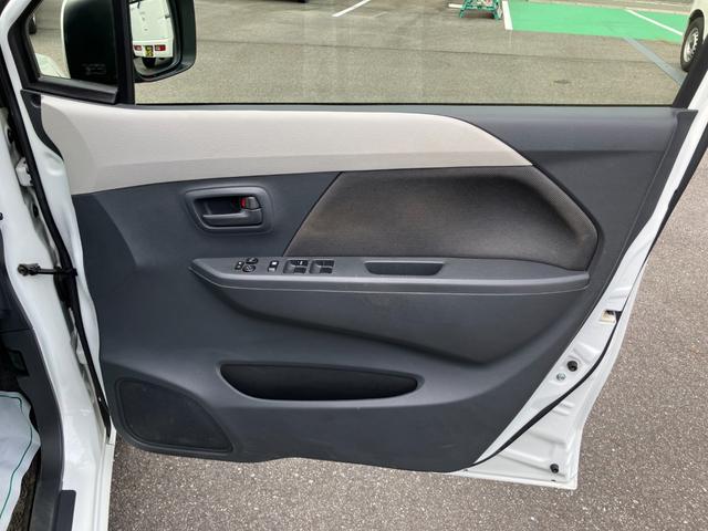 ワゴンＲ ＦＸ　衝突被害軽減ブレーキ　運転席シートヒーター　キーレス　電動格納ミラー　オートエアコン　アイドリングストップ　横滑り防止装置　純正ＣＤデッキ　パワーステアリング　パワーウィンドウ　Ｗエアバック（32枚目）