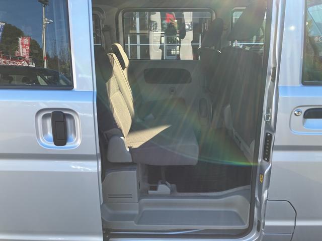 エブリイ ジョイン　４ＷＤ車　衝突被害軽減ブレーキ　障害物センサー　レーンキープアシスト　２ｎｄ発進　両側スライドドア　電動格納ミラー　パワーステアリング　パワーウィンドウ　ＣＤデッキ（12枚目）