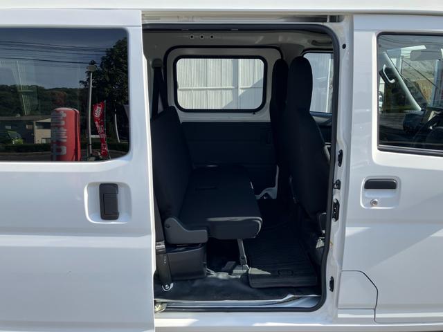 ハイゼットカーゴ ＤＸ　衝突被害軽減ブレーキ　バックカメラ　両側スライドドア　ドライブレコーダー　ＥＴＣ　社外メモリーナビ　Ｂｌｕｅｔｏｏｔｈ接続　障害物センサー　横滑り防止装置　キーレス　アイドリングストップ（12枚目）