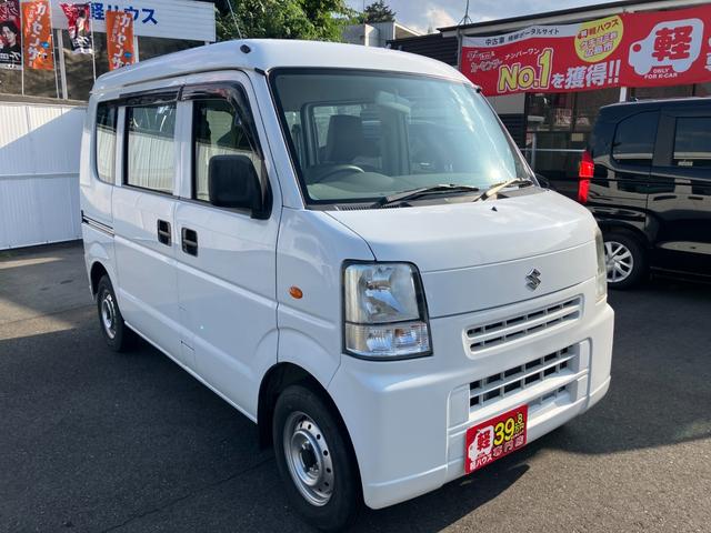 エブリイ ＰＡ　４ＷＤ車　両側スライドドア　エアコン　ＣＤデッキ　フルフラットシート　パワーステアリング　Ｗエアバック　ＡＢＳ（2枚目）