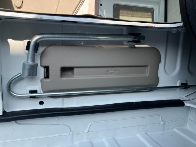 エブリイ ＰＡ　４ＷＤ車　両側スライドドア　エアコン　ＣＤデッキ　フルフラットシート　パワーステアリング　Ｗエアバック　ＡＢＳ（18枚目）