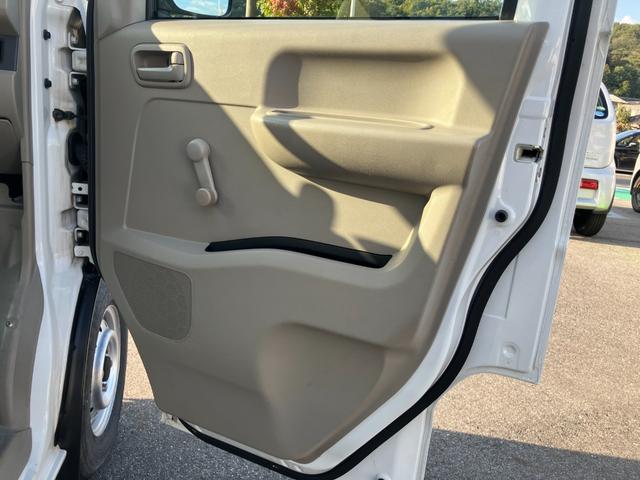 エブリイ ＰＡ　４ＷＤ車　両側スライドドア　エアコン　ＣＤデッキ　フルフラットシート　パワーステアリング　Ｗエアバック　ＡＢＳ（30枚目）