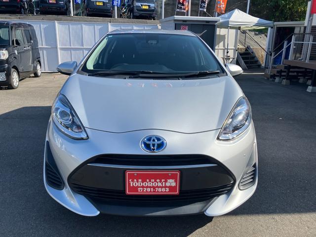 アクア Sスタイルブラック 衝突被害軽減ブレーキ バックカメラ ETC レーンキープアシスト ワンセグTV・ナビ Bluetooth接続 CD再生 プッシュスタート キーレス オートエアコン 電動格納ミラー Wエアバック ABS(3枚目)