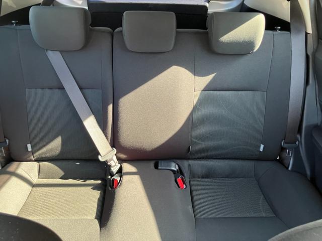 アクア Sスタイルブラック 衝突被害軽減ブレーキ バックカメラ ETC レーンキープアシスト ワンセグTV・ナビ Bluetooth接続 CD再生 プッシュスタート キーレス オートエアコン 電動格納ミラー Wエアバック ABS(13枚目)