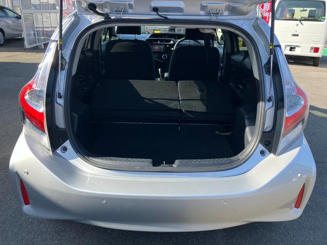 アクア Sスタイルブラック 衝突被害軽減ブレーキ バックカメラ ETC レーンキープアシスト ワンセグTV・ナビ Bluetooth接続 CD再生 プッシュスタート キーレス オートエアコン 電動格納ミラー Wエアバック ABS(16枚目)