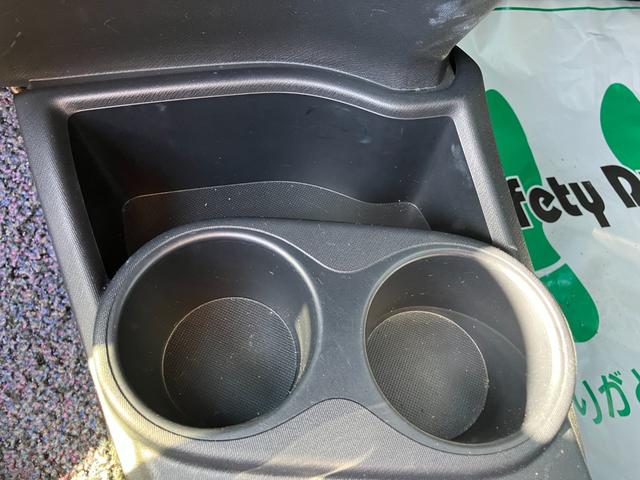 アクア Sスタイルブラック 衝突被害軽減ブレーキ バックカメラ ETC レーンキープアシスト ワンセグTV・ナビ Bluetooth接続 CD再生 プッシュスタート キーレス オートエアコン 電動格納ミラー Wエアバック ABS(31枚目)