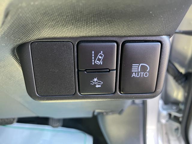 アクア Sスタイルブラック 衝突被害軽減ブレーキ バックカメラ ETC レーンキープアシスト ワンセグTV・ナビ Bluetooth接続 CD再生 プッシュスタート キーレス オートエアコン 電動格納ミラー Wエアバック ABS(38枚目)