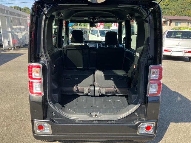 メモリーナビゲーションが装備！これで、道に迷うことがありませんよ。住所検索や電話番号検索で、簡単に目的地検索が可能なんです。是非、ご来店して頂き、操作してみてください。