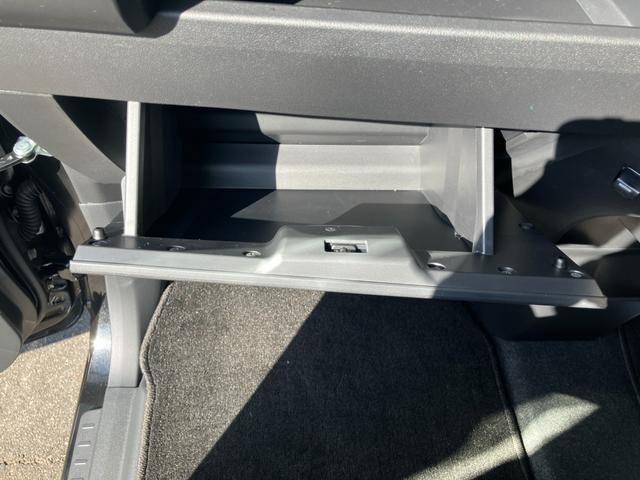 最近のナビは、すごい！！まず、地図も細かい尺度でより正確です！また、検索スピードも速いので、ストレスがないです！１秒でも早く目的地に到着いたしましょう。