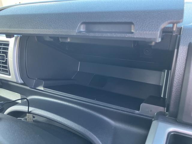 ☆嬉しいバックカメラ付き！後方が苦手で大きな車は運転できないという方の強い味方ですね！しかもガイドラインが映るのでそれを頼りに運転していただければ後方も安心してバックできますよ☆