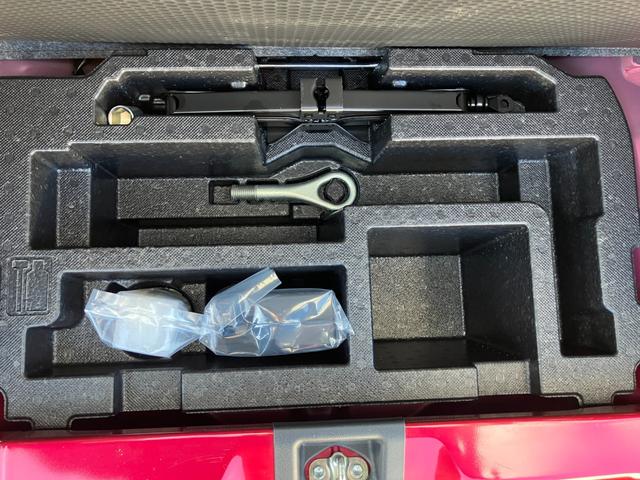 メモリーナビゲーションが装備！これで、道に迷うことがありませんよ。住所検索や電話番号検索で、簡単に目的地検索が可能なんです。是非、ご来店して頂き、操作してみてください。