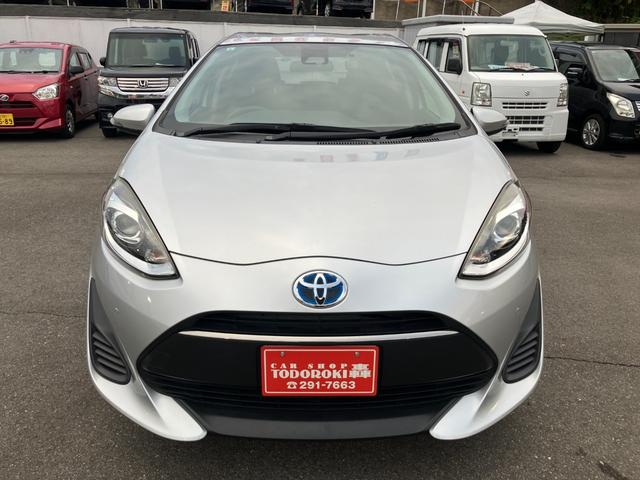 上質なボディーの輝きを復活させガラスの粒子を付着させる事でボディーを維持します。高い技術と確かな実績でお客様の愛車をミクロレベルで美しく仕上げます。