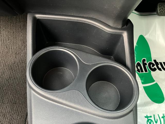 純正オプションはもちろん、社外のナビやフリップダウンモニター、ドライブレコーダー、ＥＴＣ等、お客様のご希望のオプション取付も可能♪お客様による商品持込み、取付のみの対応もしております♪