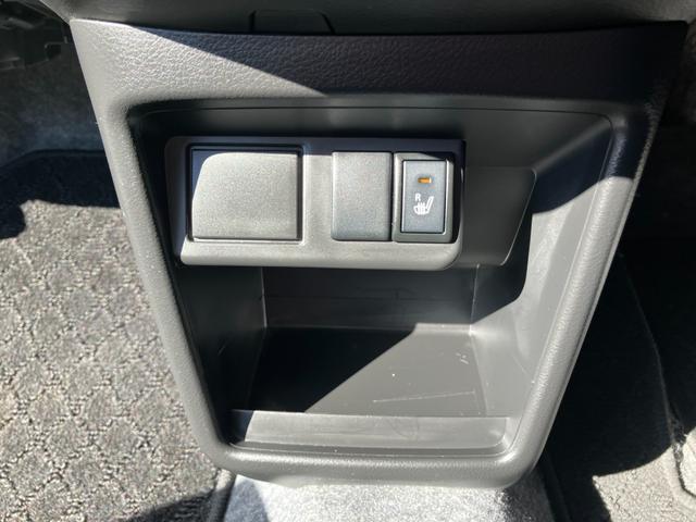 アルト Ｌ　衝突被害軽減ブレーキ　レーンキープアシスト　アイドリングストップ　障害物センサー　純正ＣＤデッキ　ドライブレコーダー　運転席シートヒーター　エアコン　パワーウィンドウ　キーレス　横滑り防止装置（27枚目）