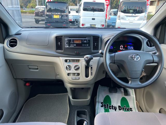 ピクシスエポック X 純正アルミホイール キーレス エアコン 電動格納ミラー CD再生 パワーウィンドウ パワーステアリング(19枚目)