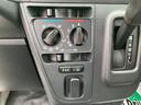 ETC車載器付きです。高速道路では優越感+深夜などの割引もありお得です。これからのシーズン、是非遠出や旅行へ!快適なお時間を演出致しますよ!
