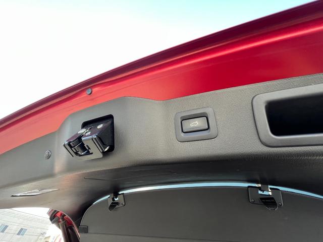 XD Lパッケージ 4WD ディーゼル サンルーフ LEDオートハイビーム フォグ シーケンシャルウィンカー メモリーPシート 左右ヒーター ステアリングヒーター BOSEスピーカー フルセグBカメラ(40枚目)
