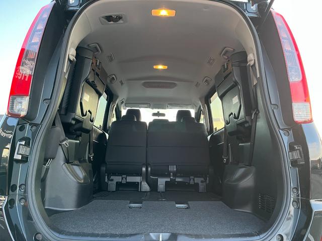 Si ワンオーナー 禁煙車 片側電動ドア 8人乗り LEDオートライト オートリトラ スマートキー フルセグナビ DVD USB バックカメラ ETC ステリモ(34枚目)