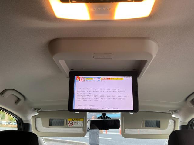 セレナ ｅ－パワー　ハイウェイスターＶ　ＬＥＤオートライト　コーナーセンサー　オートホールド　両側パワースライドドア　純正１０インチナビ　純正フリップダウン　ＥＴＣ　Ｂｌｕｅｔｏｏｔｈ　録音　アラウンドビュー（41枚目）