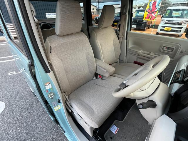 セーフティサポート　ルーフレール　両側電動ドア　オートライト／オートハイビーム　コーナーセンサー　シートヒーター　ＣＤ　ＵＳＢ　Ｂｌｕｅｔｏｏｔｈ　オートリトラミラー