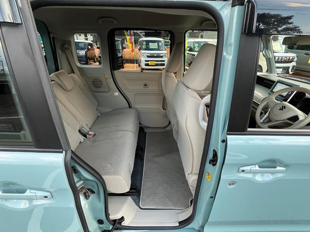 セーフティサポート　ルーフレール　両側電動ドア　オートライト／オートハイビーム　コーナーセンサー　シートヒーター　ＣＤ　ＵＳＢ　Ｂｌｕｅｔｏｏｔｈ　オートリトラミラー