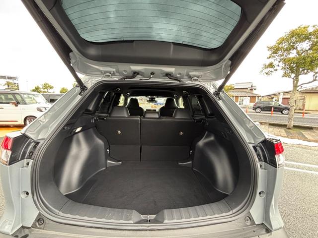 カローラクロス ハイブリッド　Ｚ　コーナーセンサー　ルーフレール　パワーシート　シートヒーター　パワーバックドア　純正ディスプレイオーディオ　ＵＳＢ　Ｂｌｕｅｔｏｏｔｈ　ｃａｒｐｌａｙ　アラウンドビューモニター（36枚目）