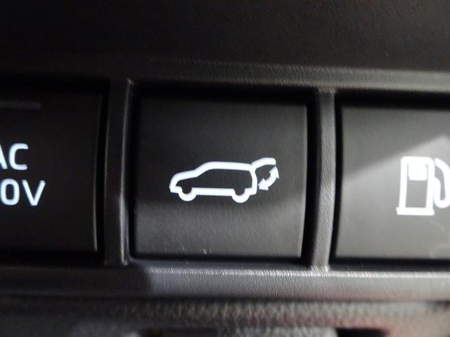 プリウス Ｚ　サンルーフ　フルセグ　ミュージックプレイヤー接続可　バックカメラ　衝突被害軽減システム　ＥＴＣ　ドラレコ　ＬＥＤヘッドランプ（32枚目）