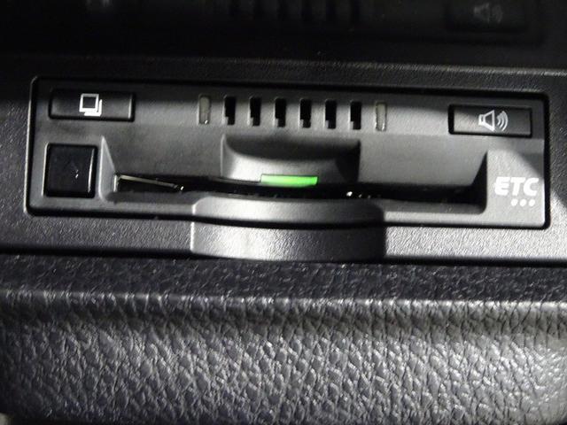 ヴォクシー ZS 煌III フルセグ メモリーナビ DVD再生 ミュージックプレイヤー接続可 後席モニター バックカメラ 衝突被害軽減システム ETC ドラレコ 両側電動スライド LEDヘッドランプ ウオークスルー 乗車定員7人(13枚目)