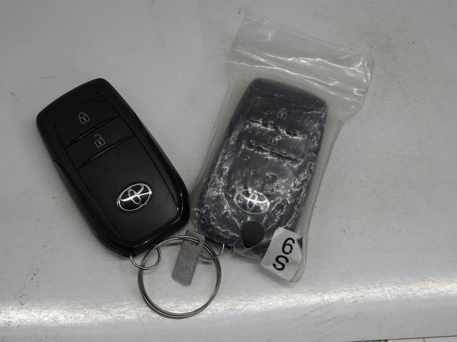 ハリアー Ｓ　４ＷＤ　メモリーナビ　ミュージックプレイヤー接続可　バックカメラ　衝突被害軽減システム　ＥＴＣ　ドラレコ　ＬＥＤヘッドランプ　ワンオーナー　記録簿（39枚目）