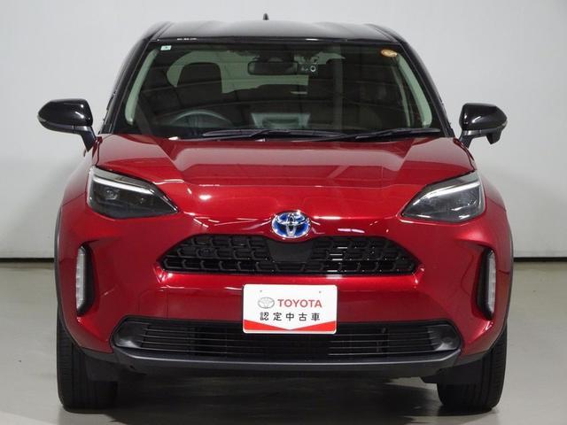 ヤリスクロス ハイブリッドＺ　ディスプレイオーディオ　ミュージックプレイヤー接続可　バックカメラ　衝突被害軽減システム　クルーズコントロール　ＥＴＣ　ドラレコ　スマートキー　シートヒーター　ＬＥＤヘッドランプ　純正アルミ（18枚目）