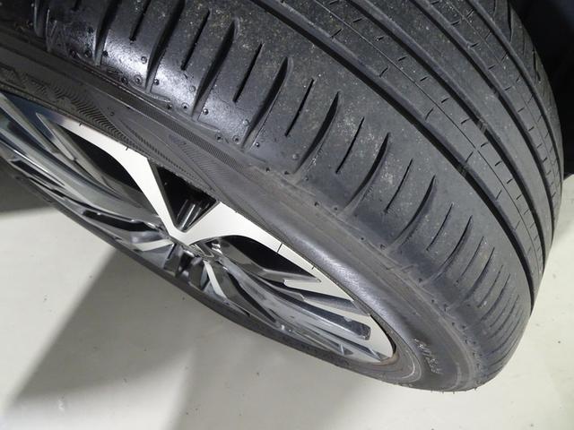 ヤリスクロス ハイブリッドＺ　ディスプレイオーディオ　ミュージックプレイヤー接続可　バックカメラ　衝突被害軽減システム　クルーズコントロール　ＥＴＣ　ドラレコ　スマートキー　シートヒーター　ＬＥＤヘッドランプ　純正アルミ（23枚目）