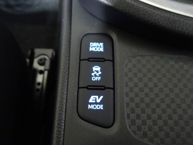 ヤリスクロス ハイブリッドＺ　ディスプレイオーディオ　ミュージックプレイヤー接続可　バックカメラ　衝突被害軽減システム　クルーズコントロール　ＥＴＣ　ドラレコ　スマートキー　シートヒーター　ＬＥＤヘッドランプ　純正アルミ（34枚目）