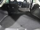 後席シートは左右分割可倒式なので、長さのある物など色々な荷物が積めます。