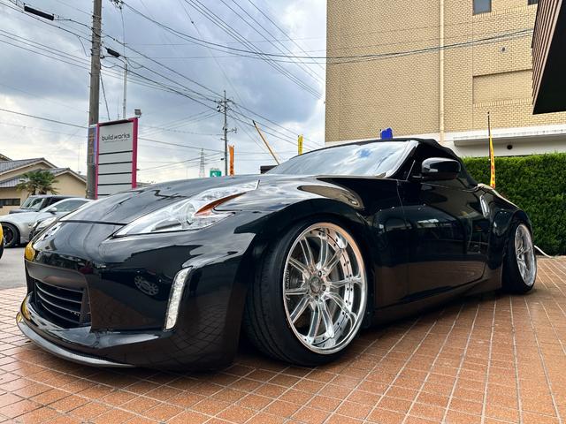 フェアレディZ ロードスターバージョンST エアフォースエアサス ヴァラマンディ19インチ T-demandeフルアーム T-demande前後ビッグブレーキ フロントカーボンリップ チタンエキゾースト NR-Gステアリング pivotスロコン(15枚目)