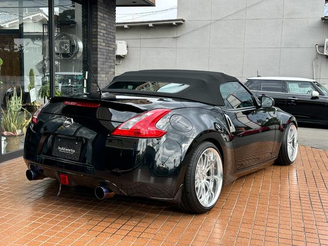 フェアレディZ ロードスターバージョンST エアフォースエアサス ヴァラマンディ19インチ T-demandeフルアーム T-demande前後ビッグブレーキ フロントカーボンリップ チタンエキゾースト NR-Gステアリング pivotスロコン(44枚目)