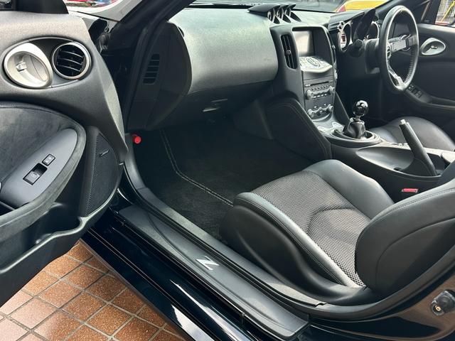 フェアレディZ ロードスターバージョンST エアフォースエアサス ヴァラマンディ19インチ T-demandeフルアーム T-demande前後ビッグブレーキ フロントカーボンリップ チタンエキゾースト NR-Gステアリング pivotスロコン(65枚目)