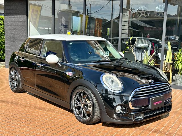 MINI クーパーS BBSRI-A18インチ KW車高調 レムスマフラー ユニオンジャックテールランプ サイドウィンカー シートカバー セルスターレーダー ドラレコ ツートンルーフミラー 車検2年付(3枚目)