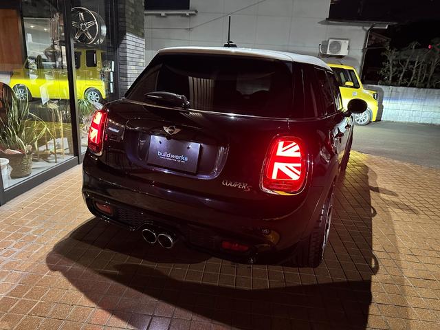 MINI クーパーS BBSRI-A18インチ KW車高調 レムスマフラー ユニオンジャックテールランプ サイドウィンカー シートカバー セルスターレーダー ドラレコ ツートンルーフミラー 車検2年付(39枚目)