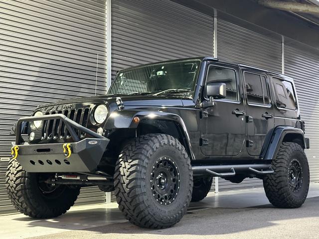 ジープ・ラングラーアンリミテッド アルティテュード　３７インチＯＰＥＮ　ＣＯＵＮＴＲＹ　ｋｍｃ　ＫＭ５２９ＨＯＬＬＳＨＯＴ　ＲＯＵＧＨ　ＣＯＵＮＴＲＹサスペンション　ステダン　ラテラル　　インテーク　ＸＲＣカンガルーバンパー　マフラー　ヒッチ　クランプ（10枚目）