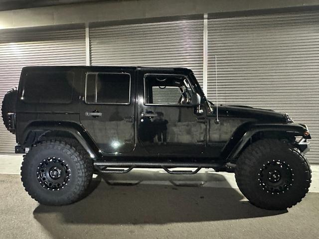 ジープ・ラングラーアンリミテッド アルティテュード　３７インチＯＰＥＮ　ＣＯＵＮＴＲＹ　ｋｍｃ　ＫＭ５２９ＨＯＬＬＳＨＯＴ　ＲＯＵＧＨ　ＣＯＵＮＴＲＹサスペンション　ステダン　ラテラル　　インテーク　ＸＲＣカンガルーバンパー　マフラー　ヒッチ　クランプ（21枚目）