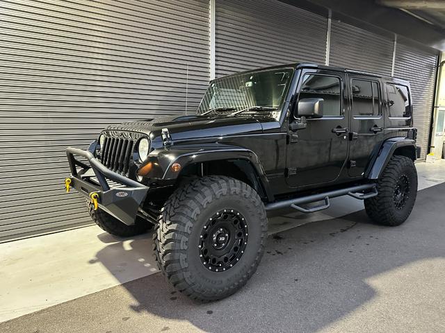 ジープ・ラングラーアンリミテッド アルティテュード　３７インチＯＰＥＮ　ＣＯＵＮＴＲＹ　ｋｍｃ　ＫＭ５２９ＨＯＬＬＳＨＯＴ　ＲＯＵＧＨ　ＣＯＵＮＴＲＹサスペンション　ステダン　ラテラル　　インテーク　ＸＲＣカンガルーバンパー　マフラー　ヒッチ　クランプ（23枚目）