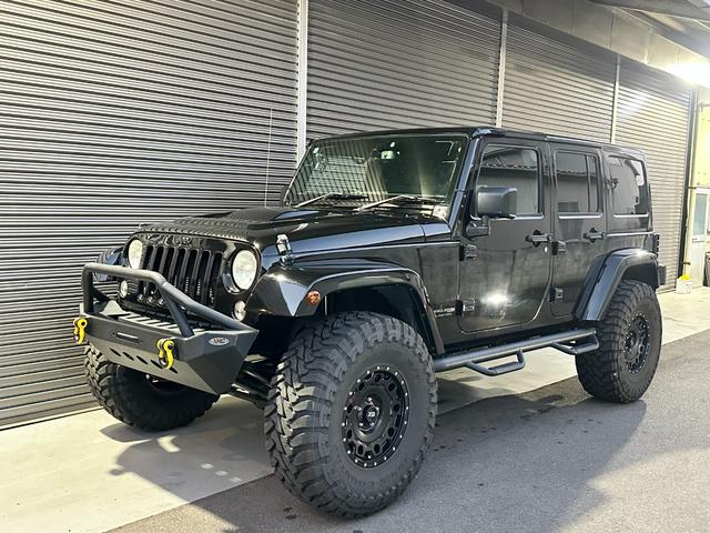 ジープ・ラングラーアンリミテッド アルティテュード　３７インチＯＰＥＮ　ＣＯＵＮＴＲＹ　ｋｍｃ　ＫＭ５２９ＨＯＬＬＳＨＯＴ　ＲＯＵＧＨ　ＣＯＵＮＴＲＹサスペンション　ステダン　ラテラル　　インテーク　ＸＲＣカンガルーバンパー　マフラー　ヒッチ　クランプ（25枚目）